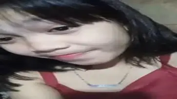 Viral Baju Merah